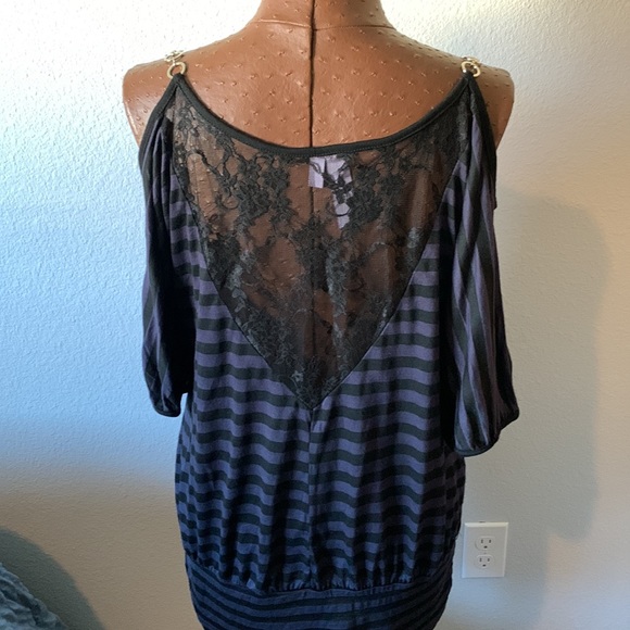 De Colores Top❄️ - Picture 3 of 5